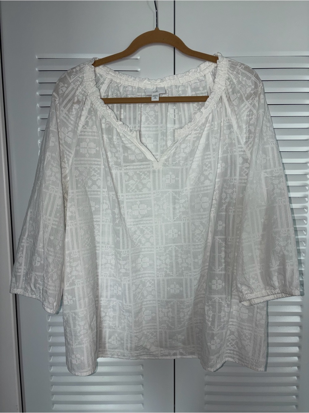J. Jill XL Petite White Tonal Embroidered Peasant Blouse